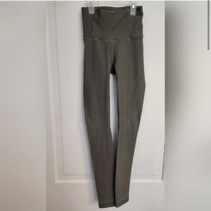 Lululemon In Focus Run Legging Sage Size 2 NWOT